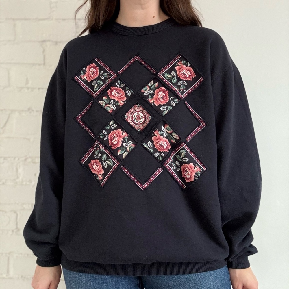 Vintage Black Sweatshirt with Floral Patchwork Embroidery Size L/XL
